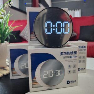 Reloj despertador con espejo